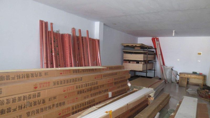 建材批发加盟，首先需要了解的是加盟条件。一般来说，加盟商需要具备以下条件：